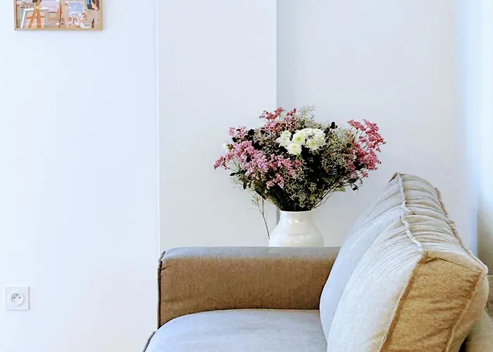 Nice Flat Paris Clichy